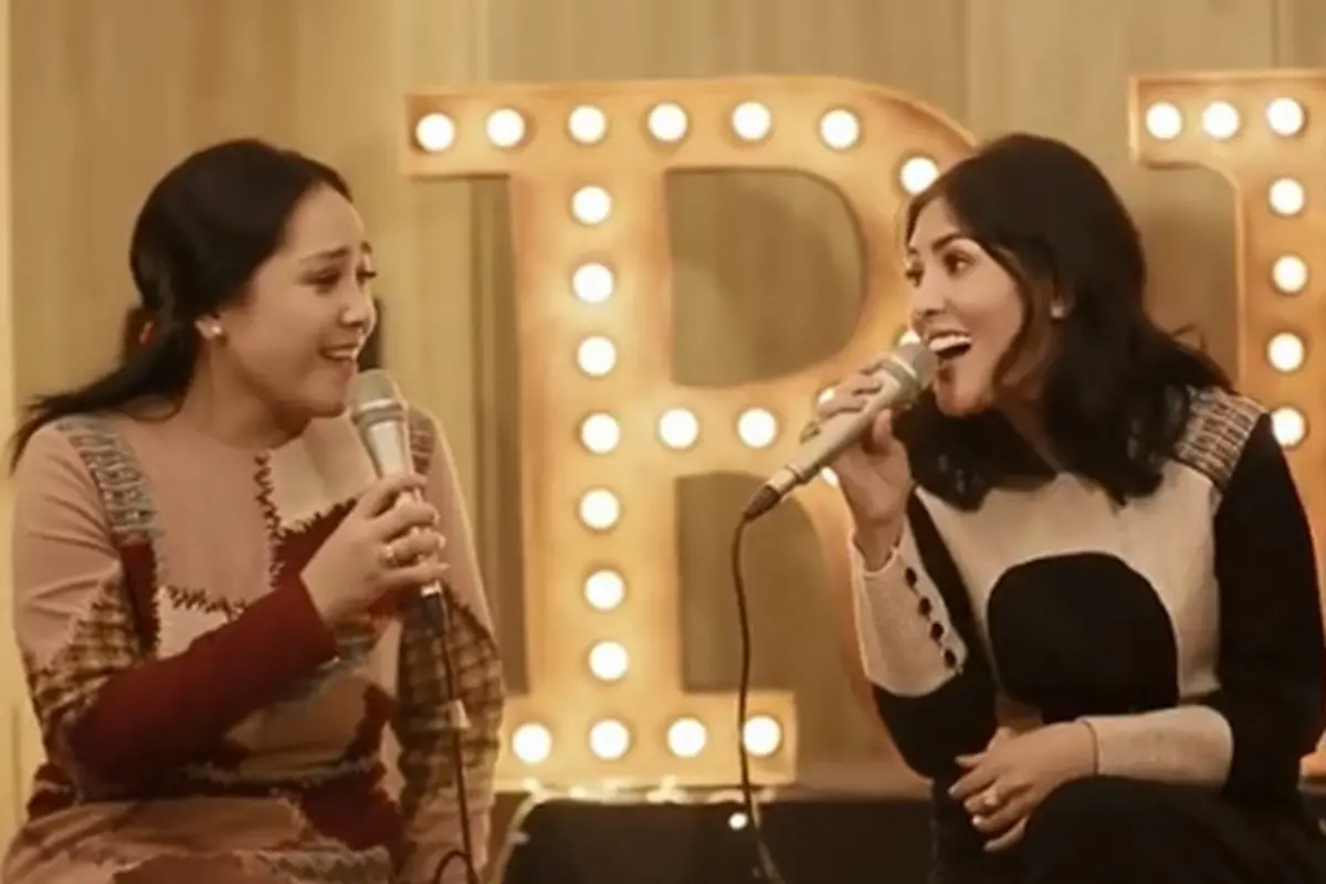 [Bintang] Nyanyikan Lagu Rossa, Intip Duet Nagita Slavina dan Nindy Ayunda