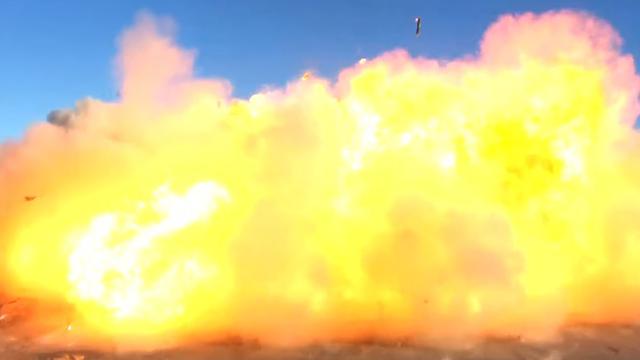 Roket SpaceX Meledak