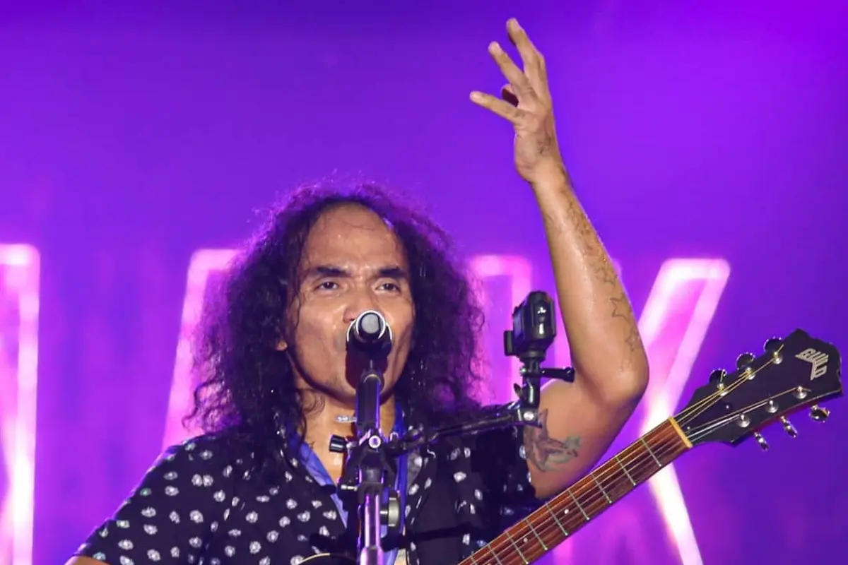 Slank.