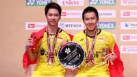 Kevin Sanjaya Sukamuljo/Marcus Fernaldi Gideon merebut gelar juara pada turnamen Jepang Terbuka Super Series 2017. (PBSI)