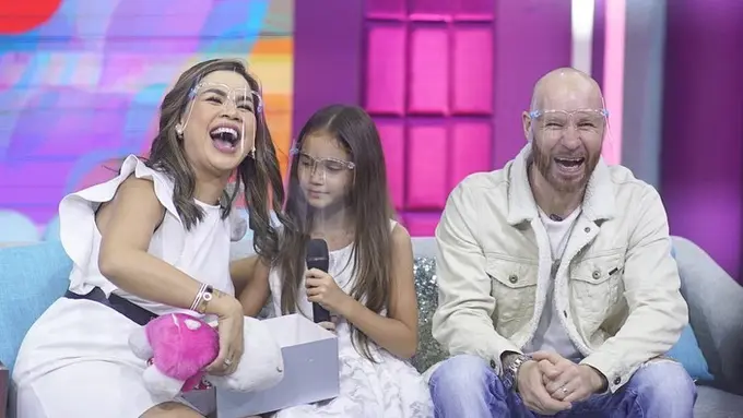 [Fimela] Keluarga Kecil Melaney Ricardo dan Tyson