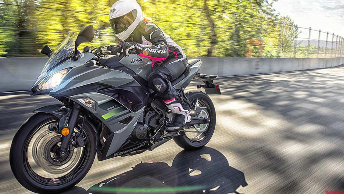 Tampilan Ninja 650 Terbaru Lebih Menggoda - Berita Otosia.com