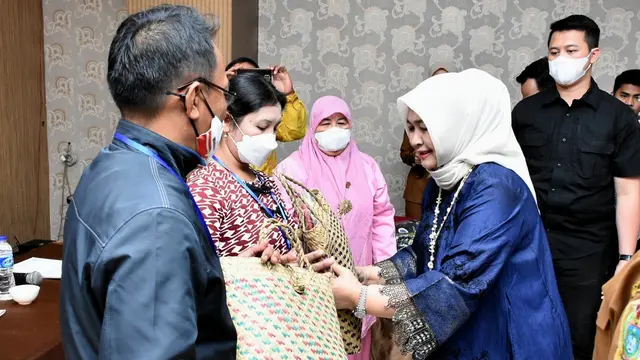 Nawal lubis