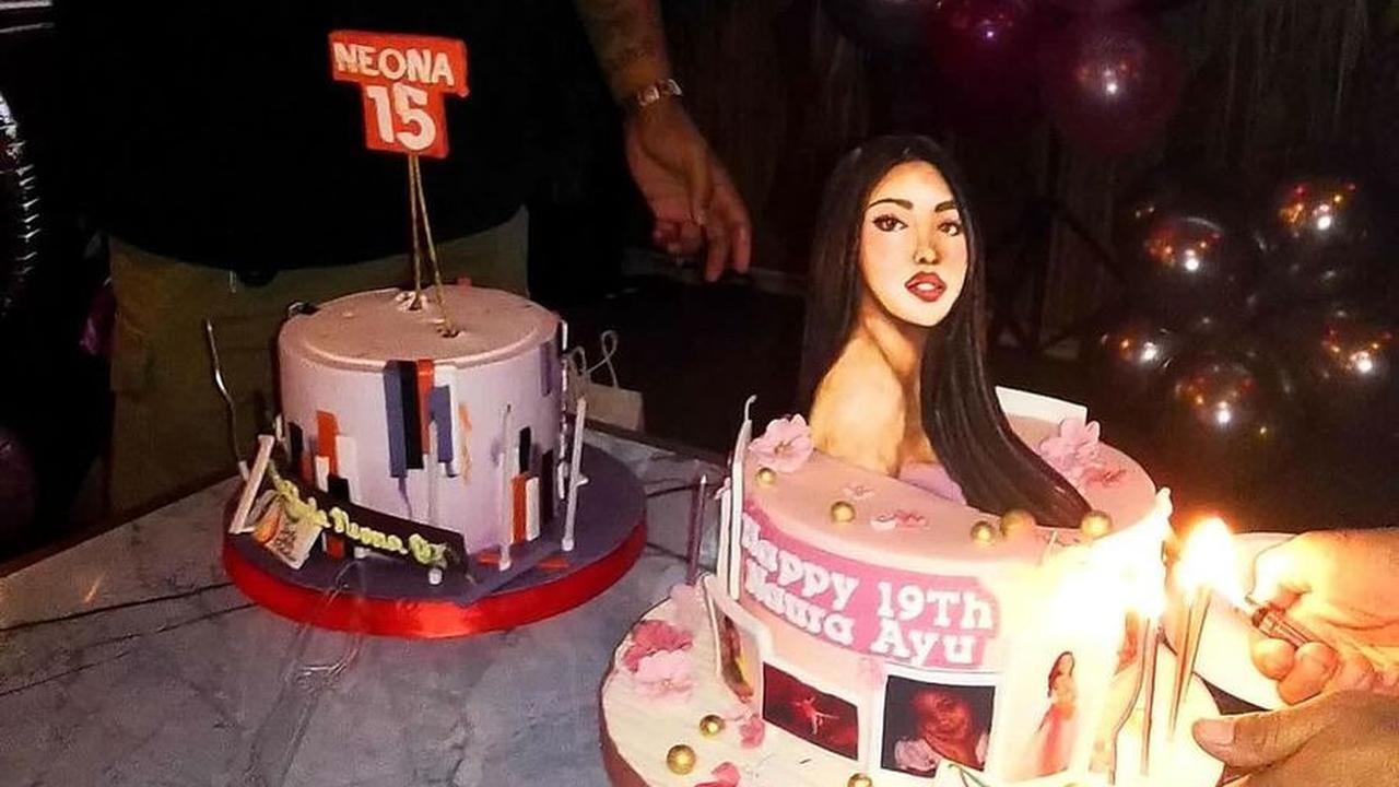 Kue Bergambar Wajah Naura Ayu