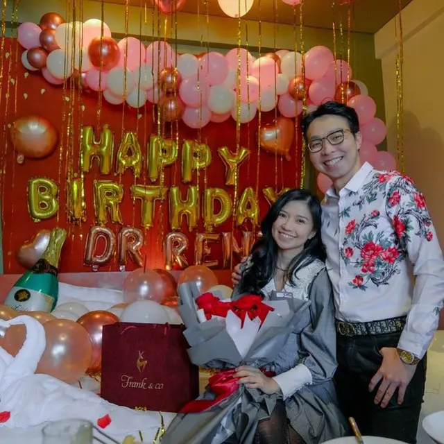 6 Potret Reni Effendi Istri dr Richard Lee, Sama-sama Dikenal Dokter Kecantikan