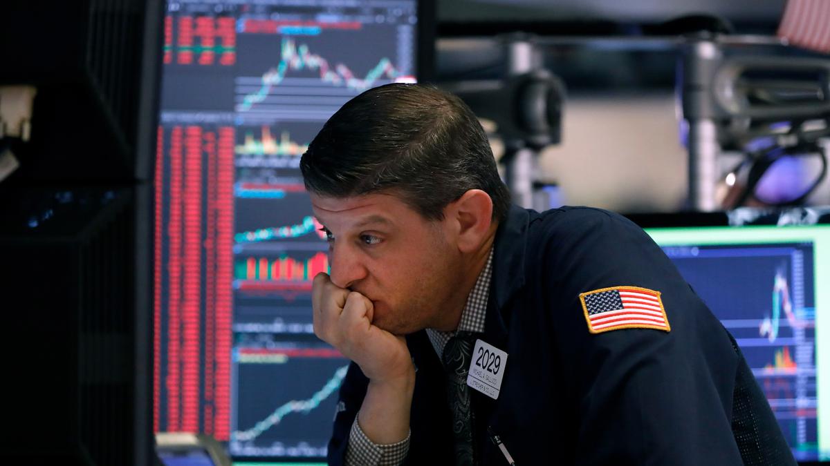 Wall Street Betah di Zona Merah Setelah Imbal Hasil Obligasi Melonjak