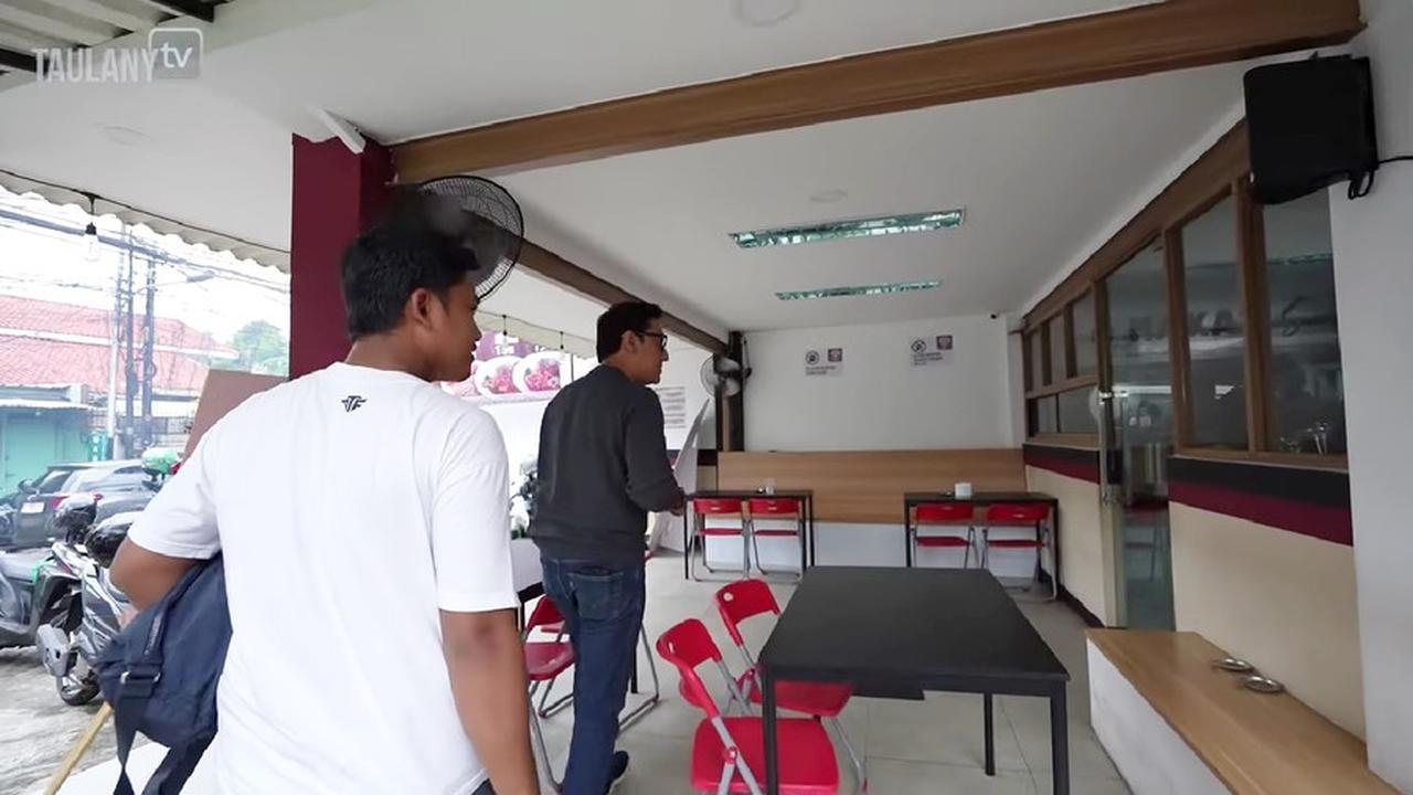 7 Potret Warung Makan 'Taburai' Milik Pras Teguh, Tegaskan Bukan Rumah Makan Padang - Ayam Kecombrang Jadi Menu Andalan