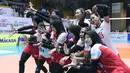 Timnas bola voli putri Indonesia dipastikan melangkah ke babak semifinal kejuaraan Bola Voli Putri Asia AVC Challenge Cup 2023 setelah pada laga lanjutan Grup E babak Delapan Besar menang 3-0 atas Australia (25-13, 25-17, 25-16) dalam laga yang digelar di GOR Tri Dharma, Gresik, Jawa Timur, Rabu (21/6/2023) malam WIB. Dengan hasil ini Megawati Hangestri dkk sementara memimpin klasemen Grup E dengan 6 poin hasil dua kali kemenangan. Sebelumnya Timnas bola voli putri Indonesia telah mengalahkan Filipina di Grup A babak penyisihan, sehingga sesuai regulasi tidak perlu lagi berhadapan di Grup E pada babak Delapan Besar. India yang baru mengemas tiga poin setelah kalah dari Filipina akan menjadi lawan terakhir Indonesia di Grup E yang akan dihadapi pada Jumat (23/6/2023). (Dok. PBVSI)