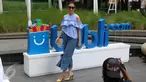 Model mengenakan busana koleksi Fashion Eksklusif Papercut dari Blibli.com dan Ria Miranda di Jakarta, Senin (15/5). (Liputan6.com/Immanuel Antonius)