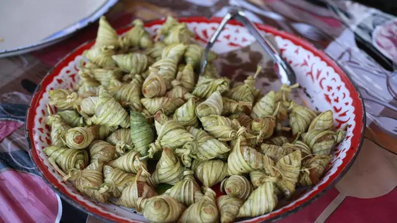 Trik Memotong Ketupat agar Tidak Lengket di Pisau