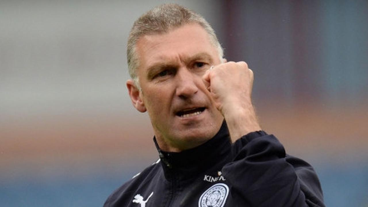Ferguson bantu Leicester lolos degradasi