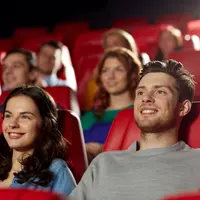 Ilustrasi penonton bisokop. Foto: via naughtyaccessories.co.id