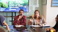 Penasihat Bidang Ekonomi pada Kementerian Lingkungan Hidup dan Perubahan Iklim Brasil Andre Aquino dan&nbsp;Resident Representative UNDP Indonesia Sara Ferrer Olivella saat memberikan pernyataan pers terkait&nbsp;Tropical Forest Forever Facility (TFFF) di Jakarta, Senin (20/10/2025). (Dok. UNDP)