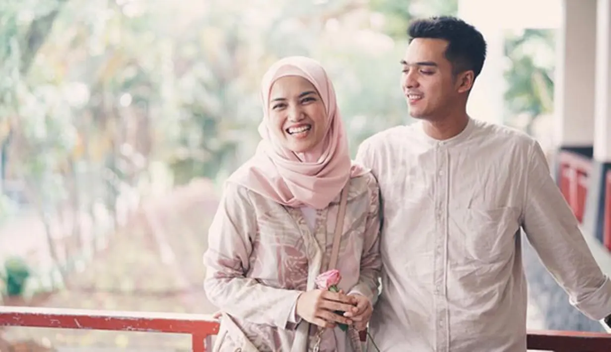 "Senang saja kalau bisa berbagi sama orang. KIta punya hal yang bisa dibagi ke orang lain dan orang itu paham kayaknya senang, ada kepuasan sendiri,” tambah Herfiza.  (Instagram/herfiza)