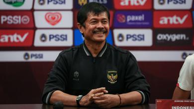 <p>Pelatih kepala Timnas Indonesia U-22, Indra Sjafri pada konferensi pers prematch laga uji coba internasional Timnas Indonesia Vs Timnas Lebanon di Hotel Sultan, Jakarta, Kamis (13/04/2023). (Bola.com/Bagaskara Lazuardi)</p>