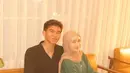 Warganet mulai memperhatikan gaya pacaran Ayman usai ia mengikuti tren "Kalau saja aku bukanlah pengangguran..." di TikTok. Dalam videonya, Ayman menampilkan foto cantik Nadine sambil menambahkan tulisan "Sudah ku pacari kau." Unggahan itu langsung disambut beragam komentar. (Liputan6.com/Tiktok/@aymansbarubangun)
