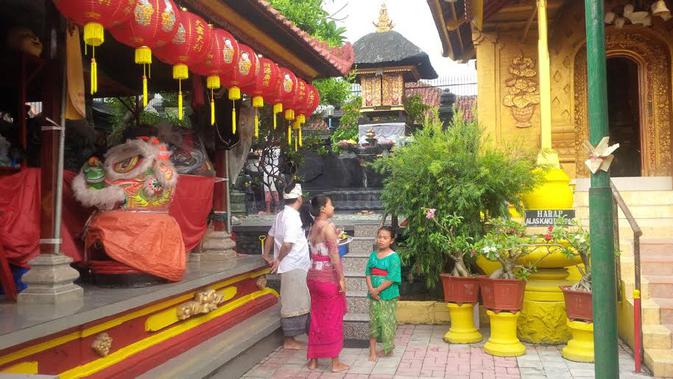 Umat Hindu Dan Budha Sembahyang Bersama Di Kelenteng Ini Regional Liputan6 Com