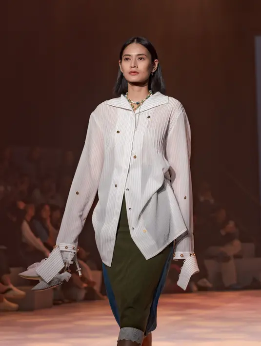 Mendekati angka 30, ada angka dua sembilan yang melambangkan fase transisi. [Foto: Document/Plaza Indonesia]