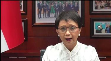 Menteri Luar Negeri Retno Marsudi dalam Press Briefing Virtual Menlu RI tentang Perkembangan Evakuasi WNI dari Ukraina. (Screen Grab)