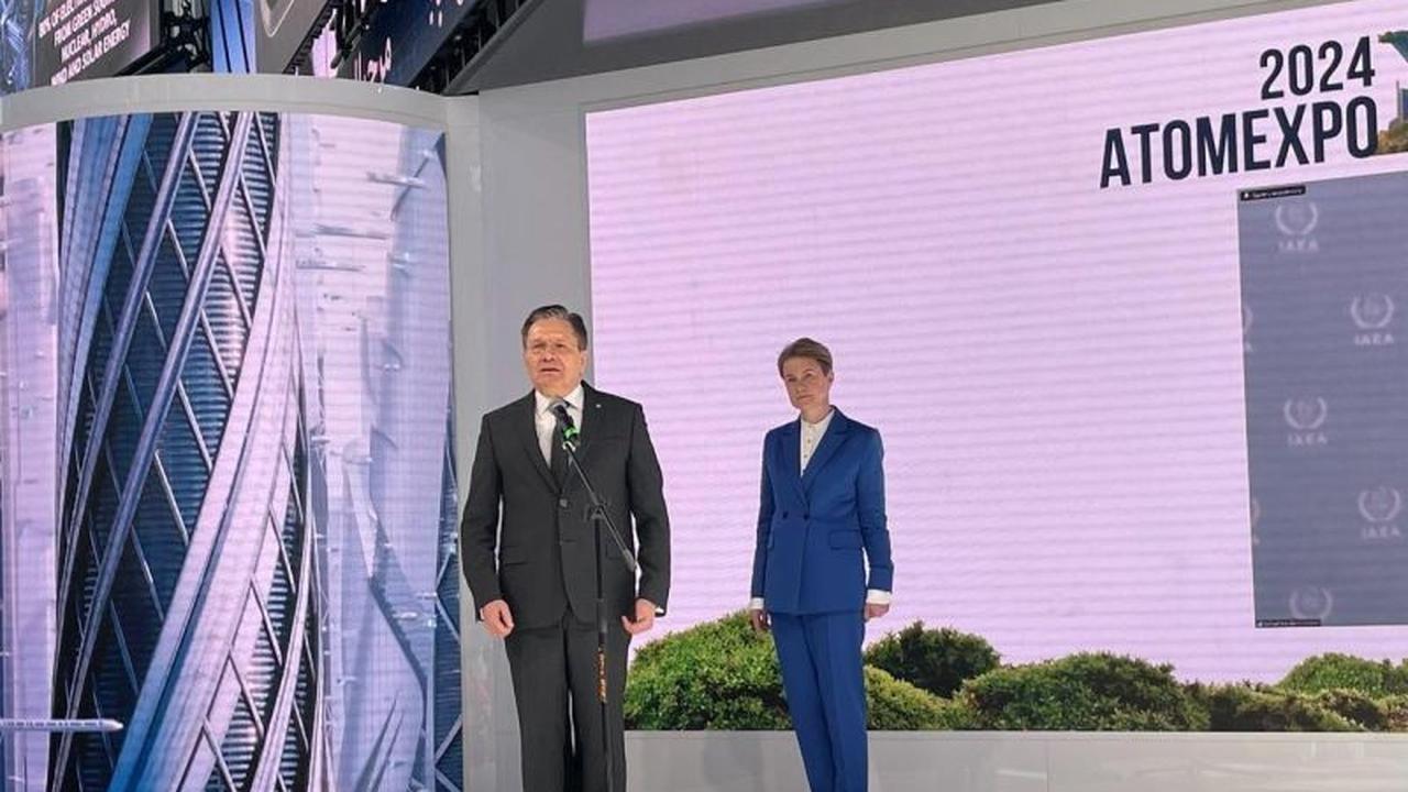 Rosatom Kaji Pembangkit Nuklir Bulan Berkapasitas Raksasa untuk Industri Luar Angkasa