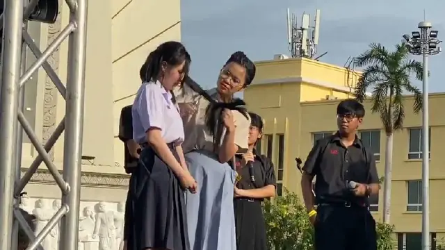 Aksi Protes Hukuman Potong Rambut Pelajar Thailand bak Adegan Film Hunger Games