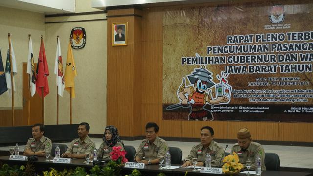 KPU Jawa barat mengumumkan penetapan calon peserta Pemilihan Gubernur (Liputan6.com/Huyogo Simbolon)