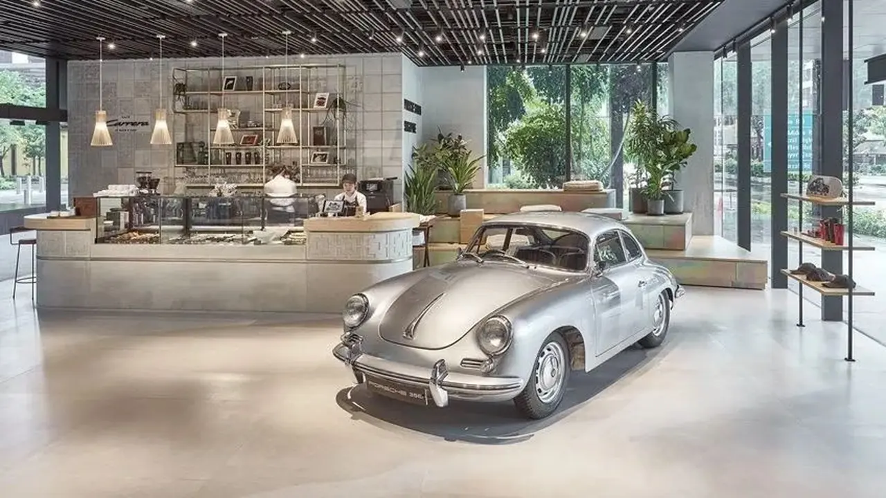 Porsche Studio