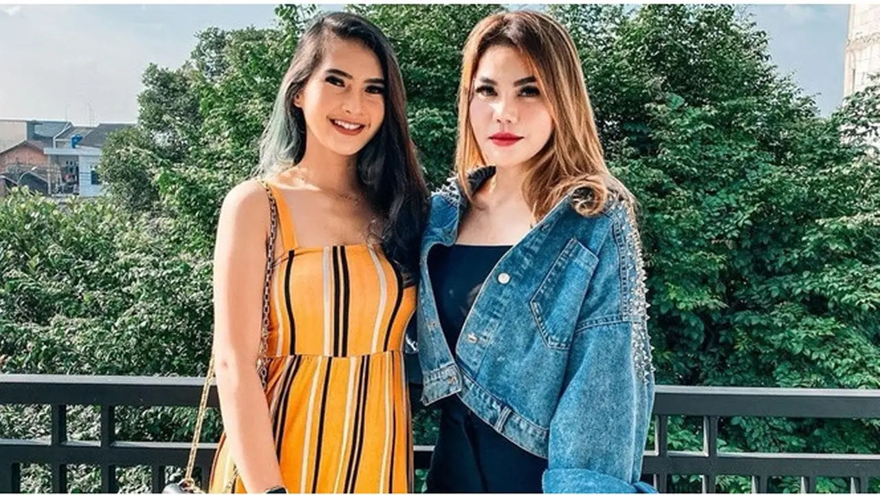 6 Potret Persahabatan DJ Katty Butterfly dan Soraya Rasyid, Dapat Kado Berharga