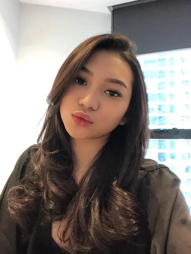 7 Potret Shakilla Astari Kakak Shafa Harris yang Cantik Mempesona