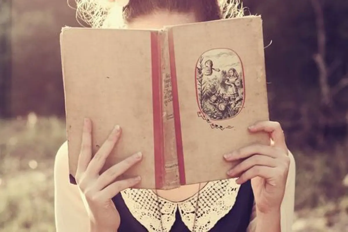 5 Buku yang Sanggup Menemanimu Selama Bulan Agustus