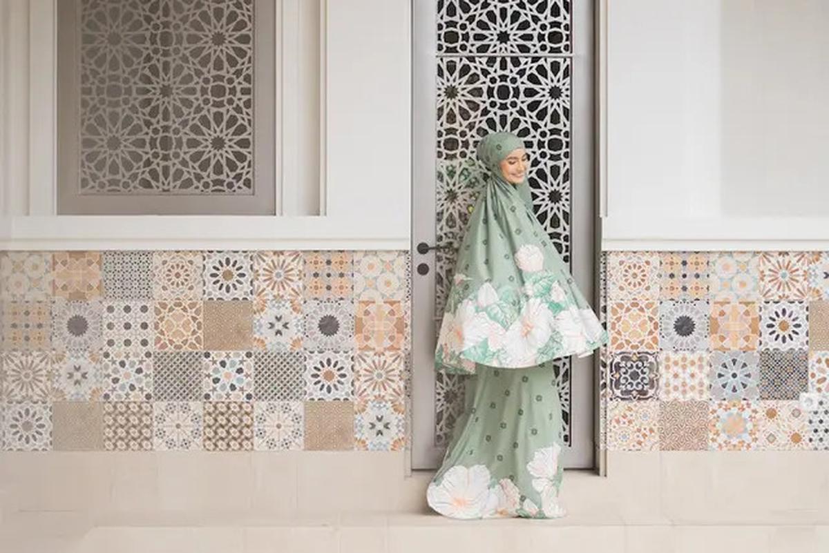 5 Model Mukena Cantik yang Bikin Khusyuk Beribadah, Rekomendasi Terbaru 2025