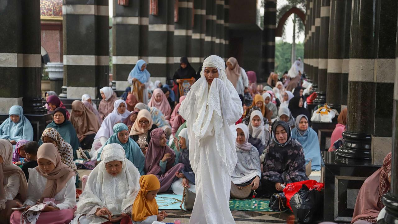 Salat Iduladha di Masjid Kubah Emas Depok