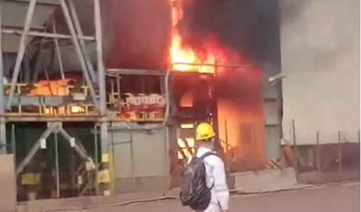 Tungku smelter meledak tersebut diketahui milik PT Indonesia Tsingshan Stainless Steel (ITSS).&nbsp;