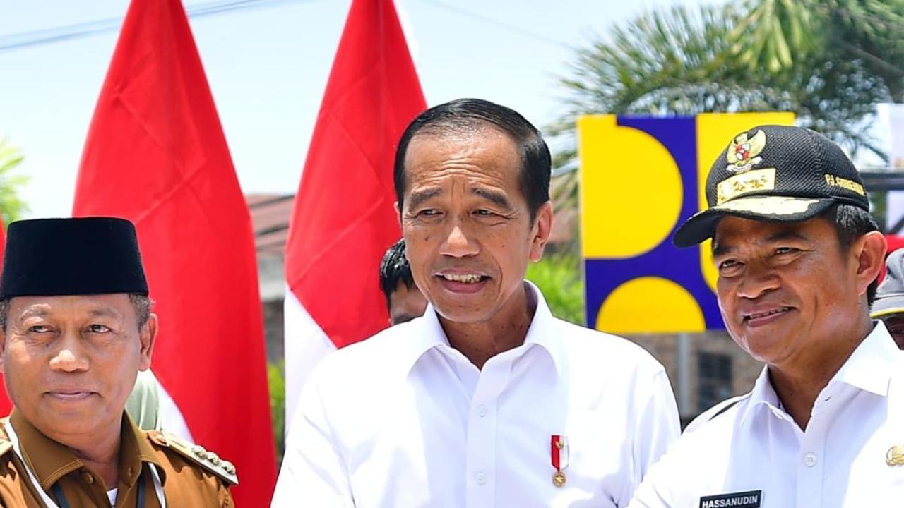 Jokowi Resmikan Pembangunan Jalan Daerah Senilai Rp868 Miliar di Sumatera Utara