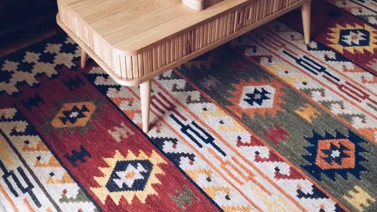 7 Rekomendasi Karpet Minimalis Islami, Bikin Rumah Nyaman dan Elegan