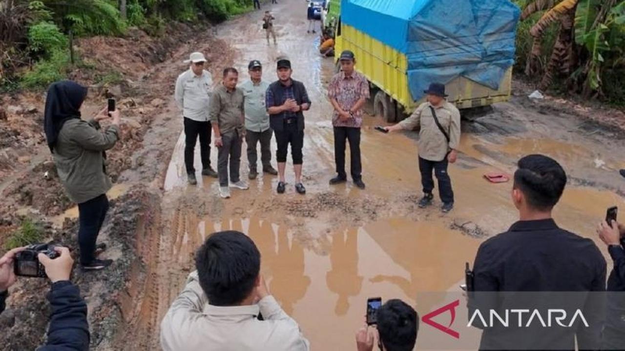 Gubernur Kaltim Desak Percepatan Perbaikan Jalan Nasional Kutai Barat-Mahulu, Vital untuk Ekonomi Daerah