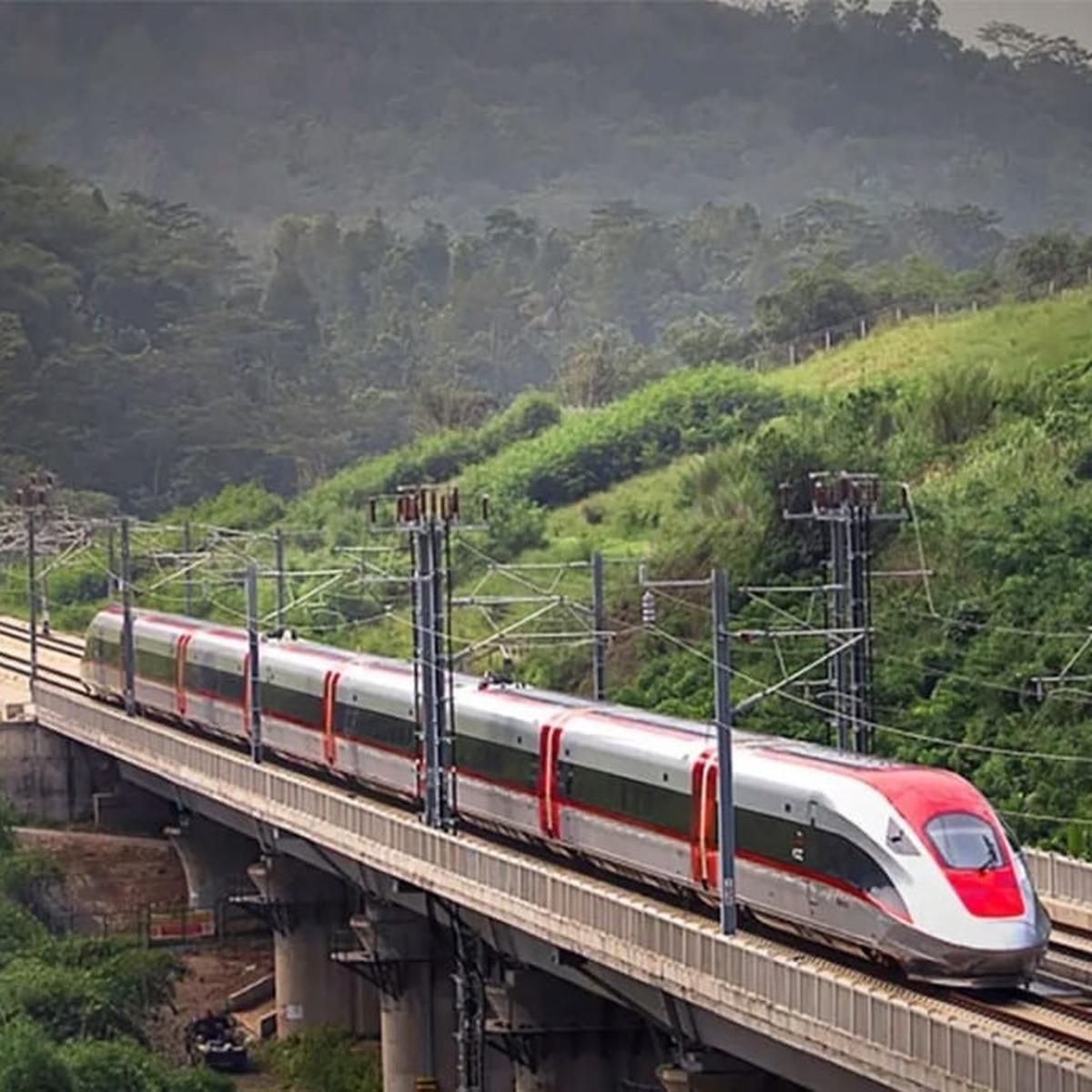 Perjalanan Kereta Cepat Whoosh