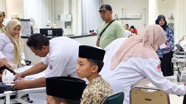 40 orang siswa masih menjalani perawatan di rumah sakit dan Puskesmas. (Liputan6.com/Arief)