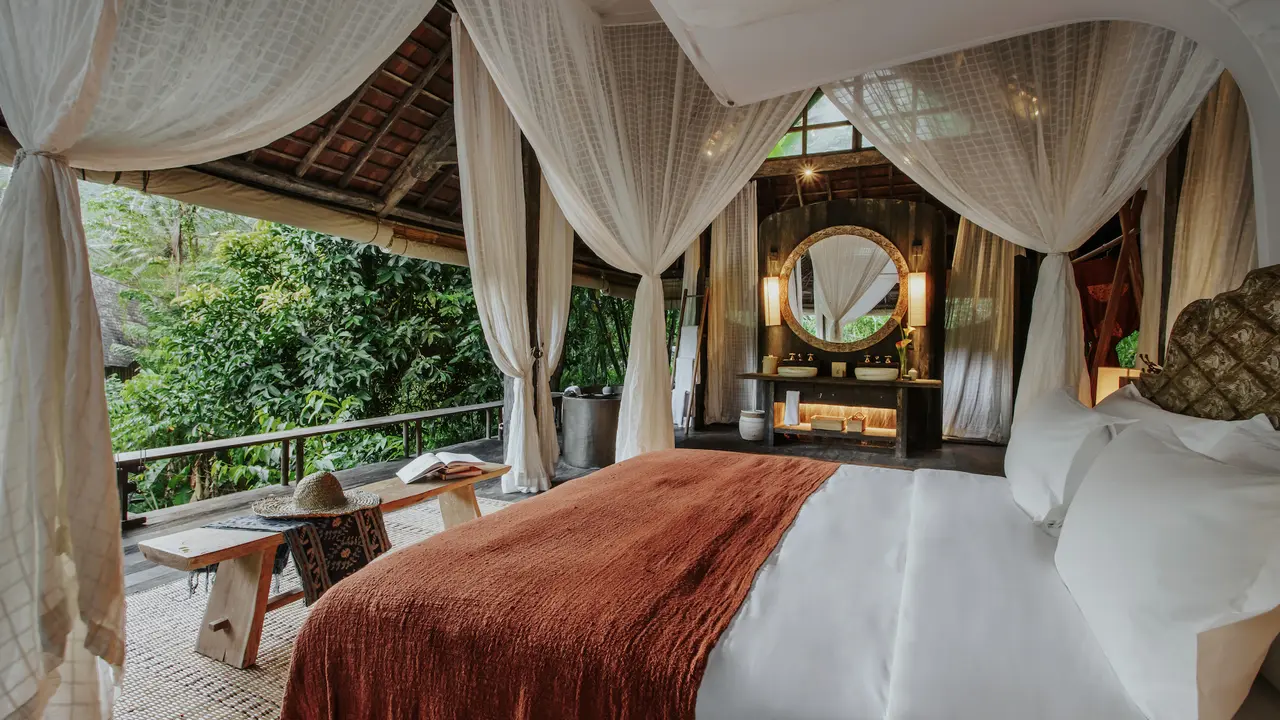 Banyan Tree Escape Buahan