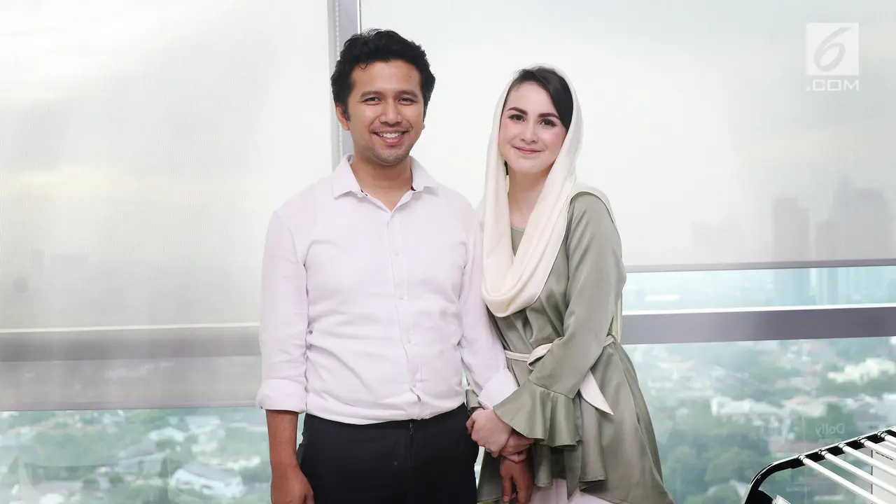 Cawagub Jawa Timur, Emil Elistyanto Dardak bersama istri Arumi Bachsin