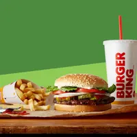 Cara unik Burger King untuk bertahan di masa pandemi dengan promosikan dagangan kompetitor.
