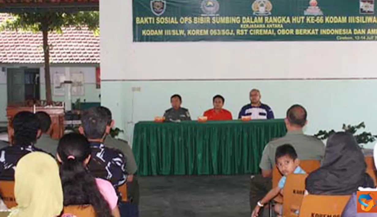 Citizen6, Cirebon: Bakti sosial operasi Bibir Sumbing, kerjasama antara Kodam III/Slw, Korem 063/ SGJ, Rst Ciremai,Obor berkat Indonesia dan AMPI dalam rangka HUT Ke-66 Kodam III/Slw,dilaksanakan pada, Jumat (13/7). (Pengirim: Kodam3 Pendam)