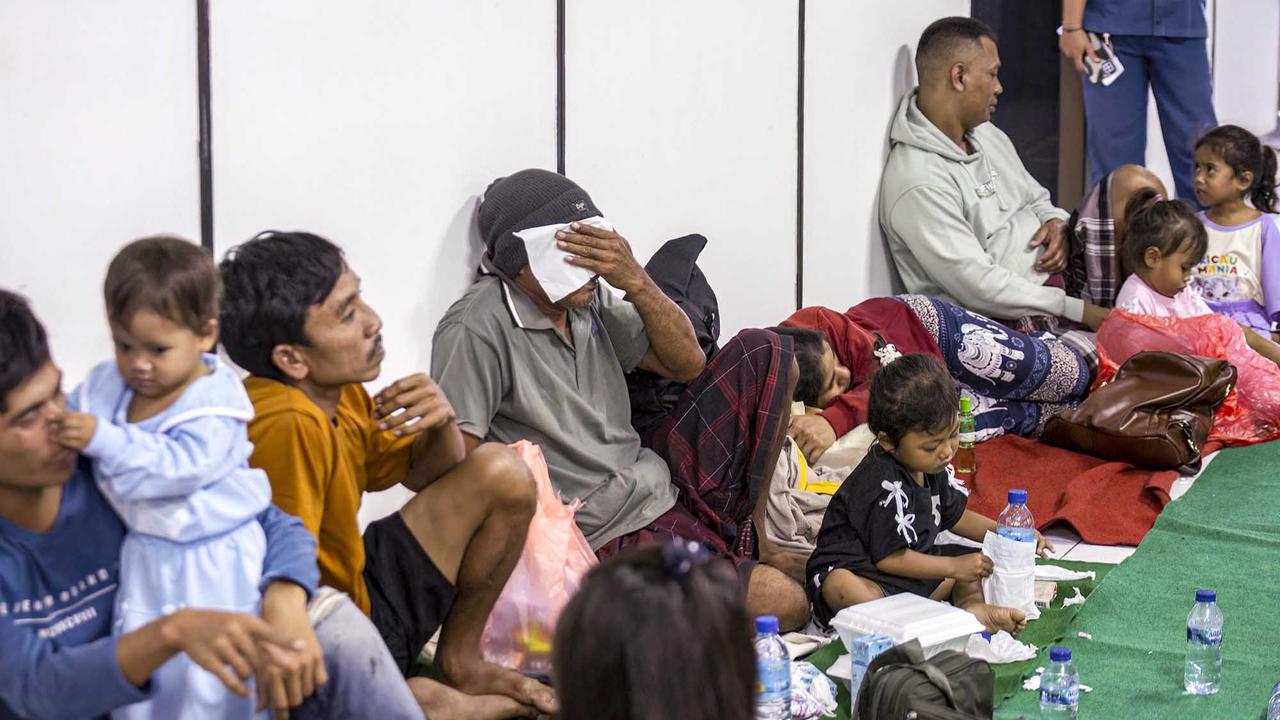 Operasi SAR Gabungan Evakuasi Korban Kebakaran KMP Putri Yasmin