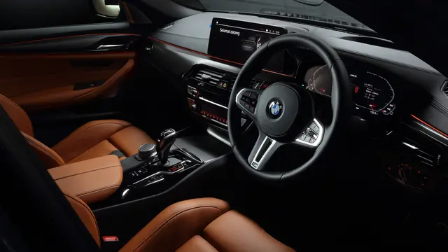 Melihat Keistimewaan BMW M5 Competition (ist)