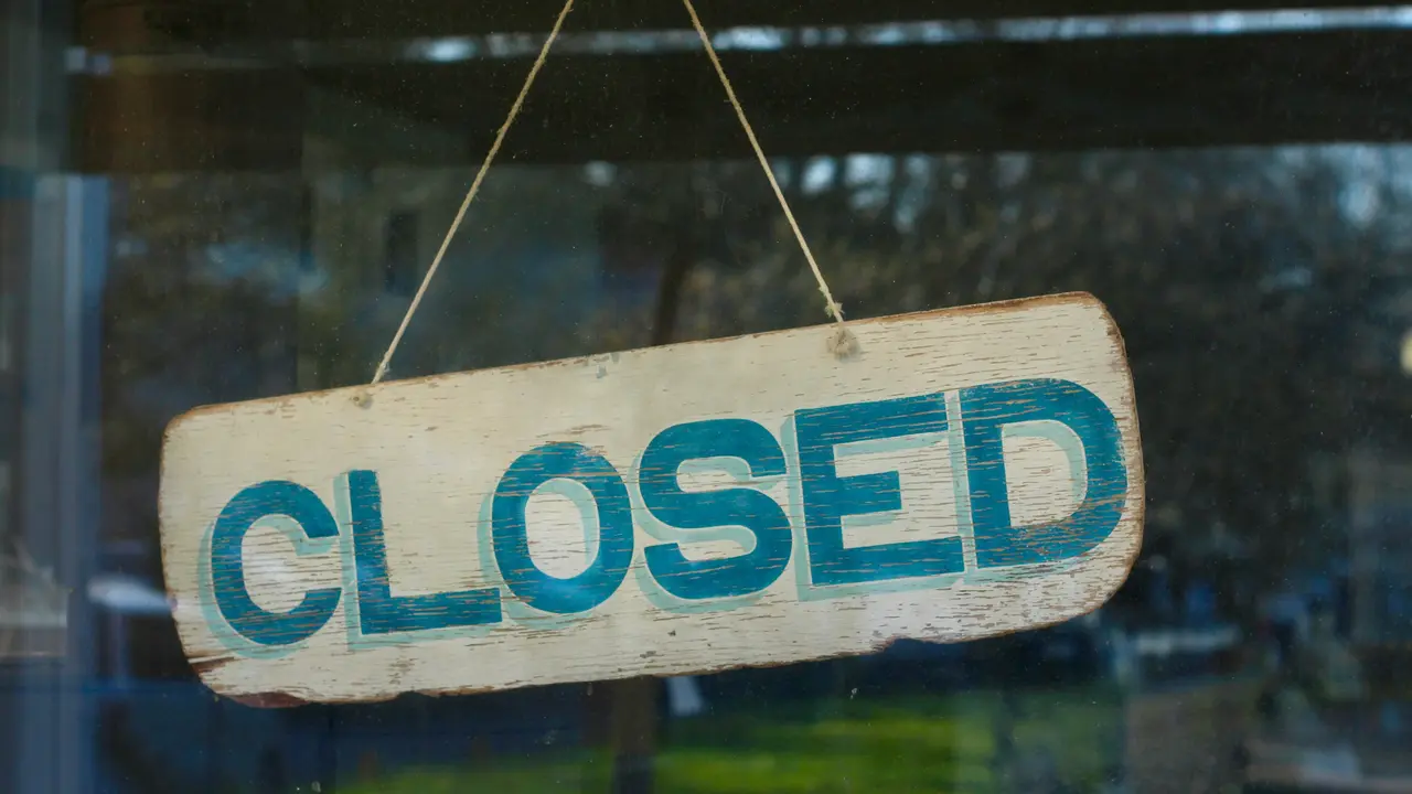 Smokey Bones Permanently Closes All US Stores After 27 Years of Operation