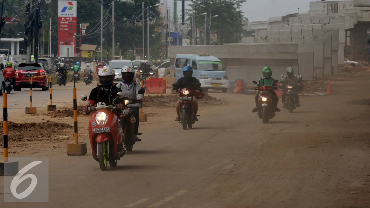20160614-Jalur-Kalimalang-Masih-Rusak-Parah-HEL