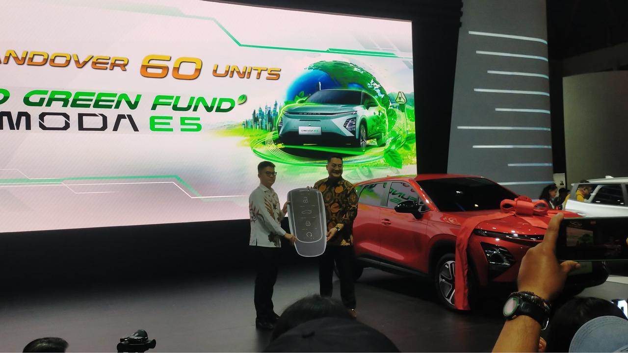 Chery Serahkan 60 Mobil Listrik Omoda E5 ke BSI untuk jadi Kendaraan Operasional
