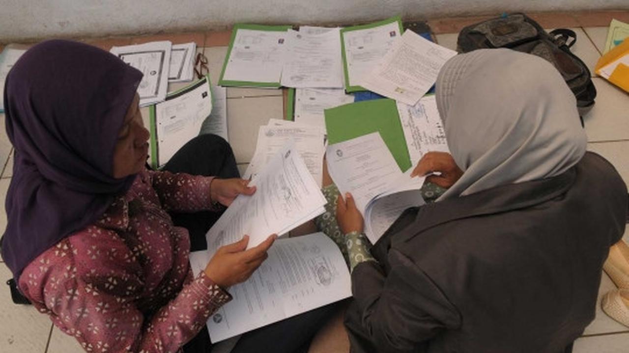 Seleksi CPNS, ratusan guru bantu DKI padati Gedung Nyi Ageng Serang