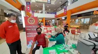 Kegiatan vaksinasi massal dilakukan BIN daerah Bengkulu di Mega Mall Bengkulu. (Ist)