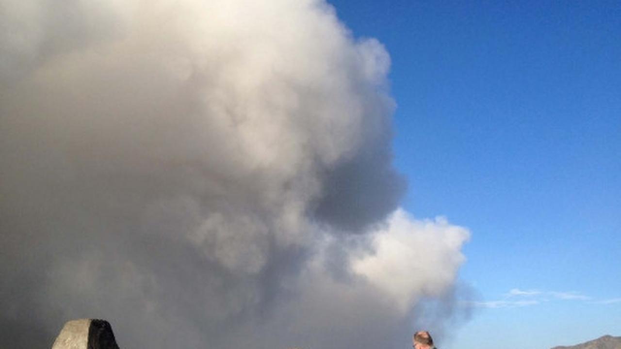 Gunung Bromo terus semburkan asap vulkanik